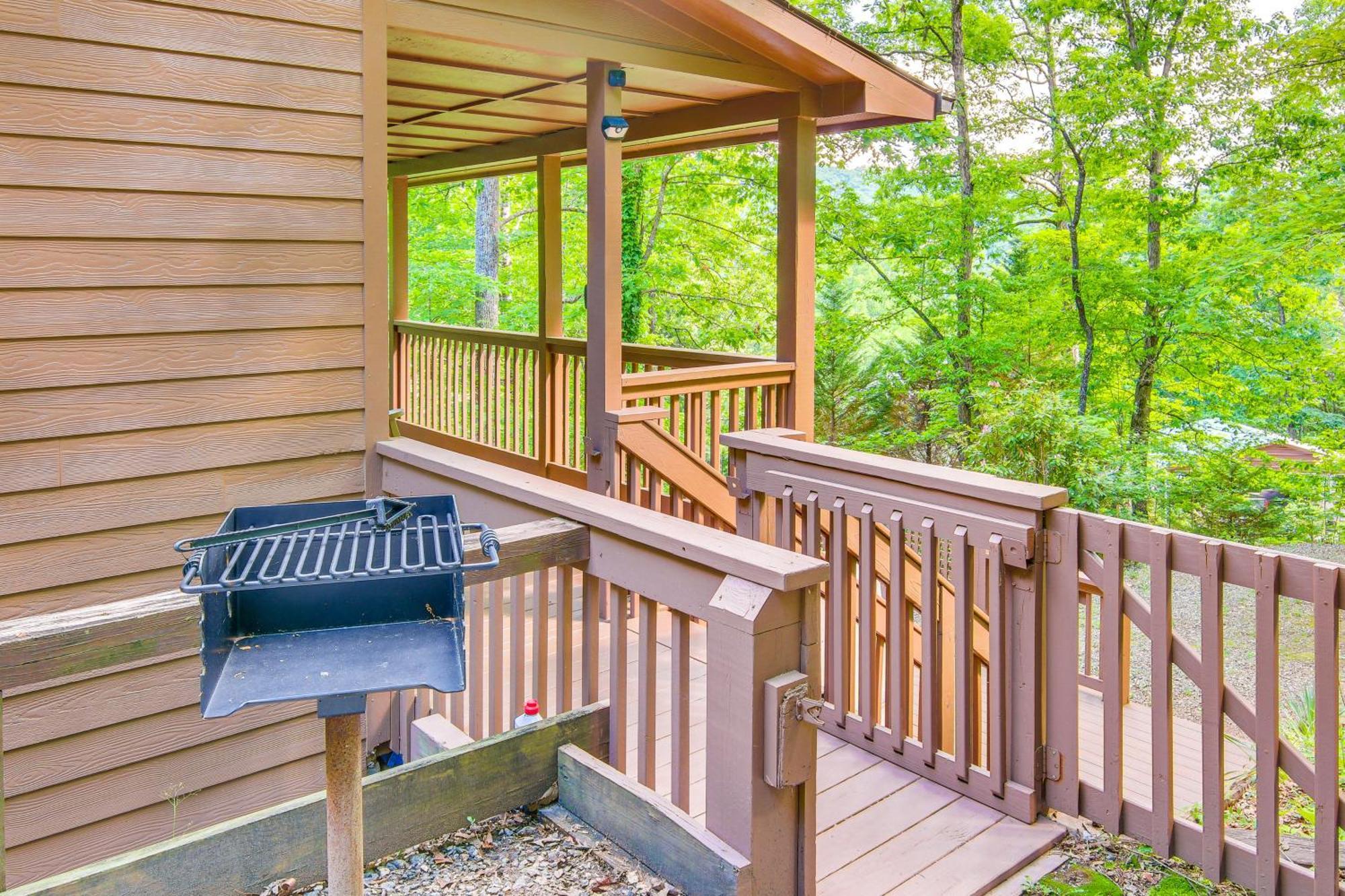 Charming Fox Den Cabin In Whittier With Hot Tub! Extérieur photo