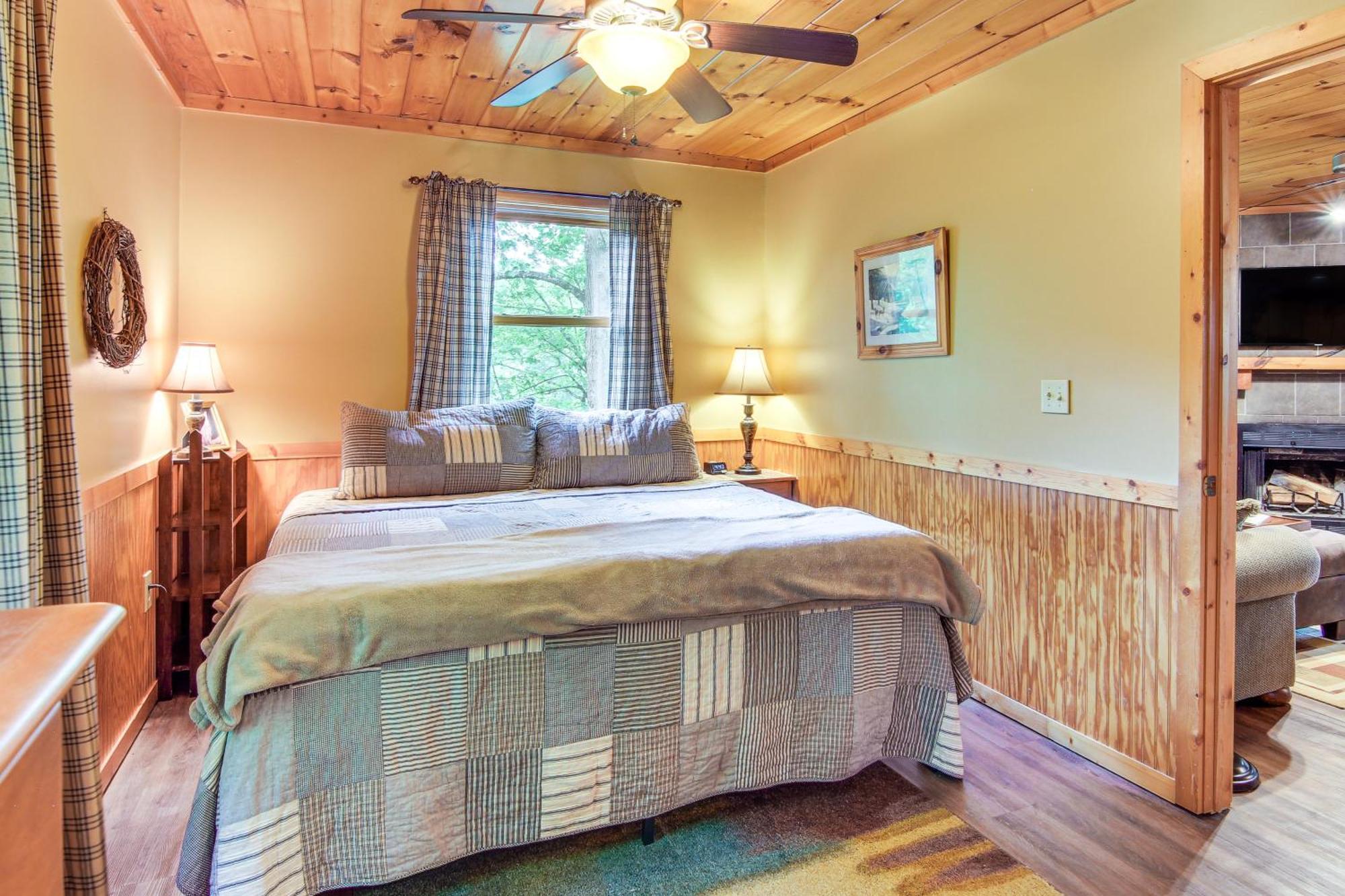 Charming Fox Den Cabin In Whittier With Hot Tub! Extérieur photo