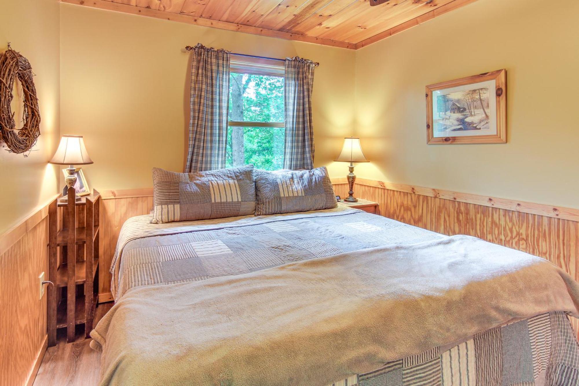 Charming Fox Den Cabin In Whittier With Hot Tub! Extérieur photo